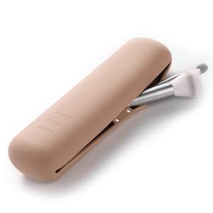 FERYES Large Travel Makeup Brush Holder, Magnetic Anti-fall Out Silicon Portable Cosmetic Face Brushes Holder,
