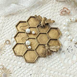 SOFFEE DESIGN Vintage Jewelry Tray Honeycomb Shape with Lovely Bees, Rustic Gold Jewelry Organizer Ring Decora